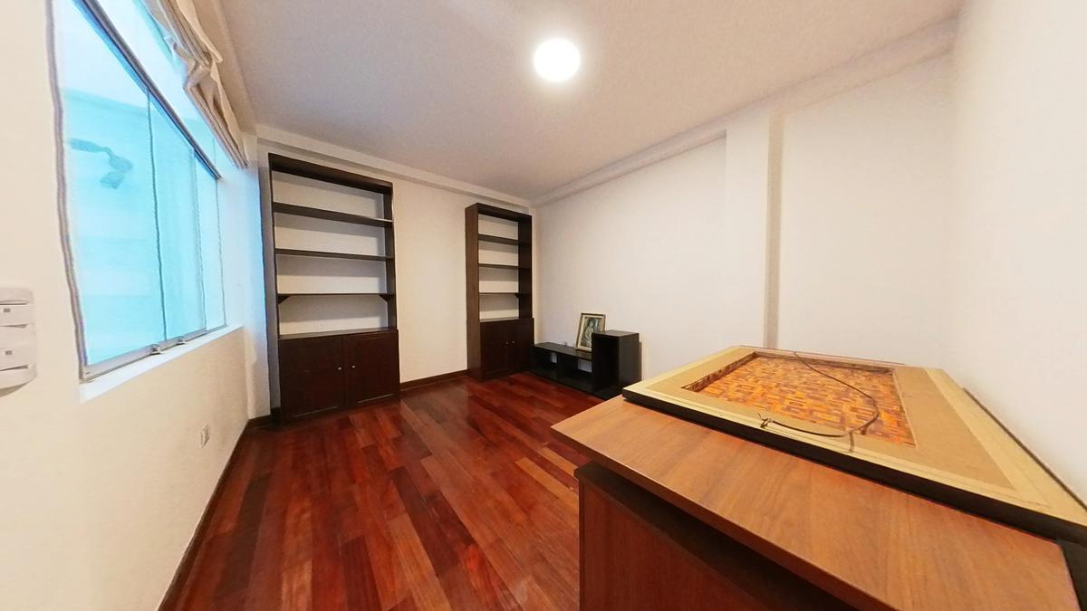 VENTA DE LINDA CASA EN PIMENTEL